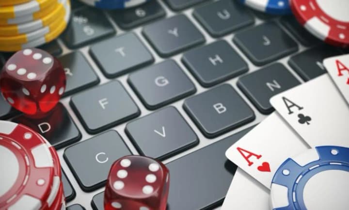 В Украине заблокировали более 100 приложений нелегальных казино в 2024 году