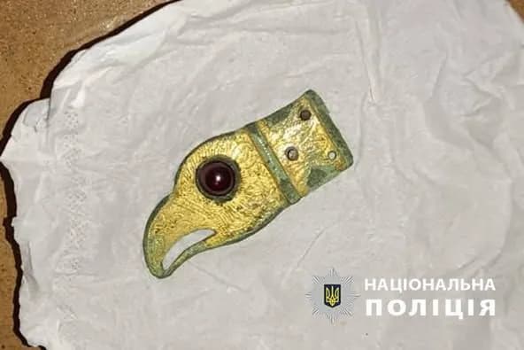 In Ukraine unique artifacts from the 4th-5th centuries attempted to be sold through an auction: proceedings have been opened