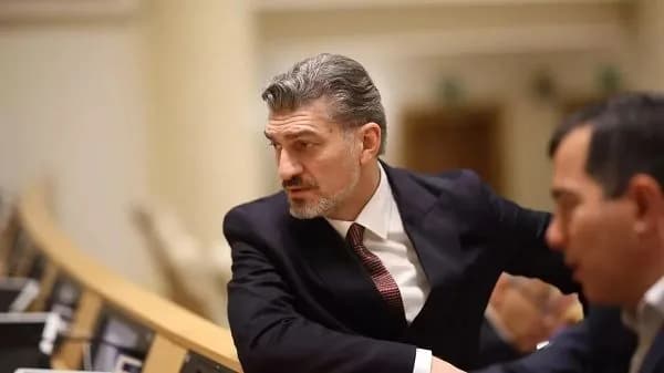 "Ми запобігли війні" – президент Грузії пояснив рішення про заморожування переговорів із ЄС