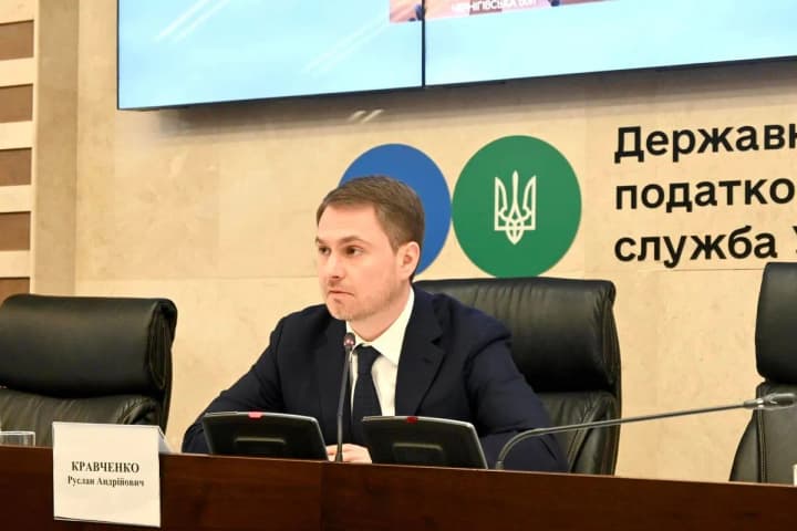 Кравченко поручил создать консультационные центры для решения проблем с налоговыми накладными