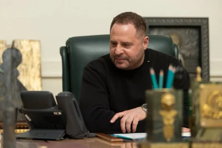 Ермак и советник Трампа обсудили возможную встречу президентов Украины и США