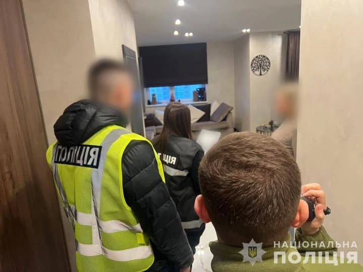 Понад 100 обшуків та більше ніж десяток затриманих: наркокартель "накрили" під час масштабної спецоперації
