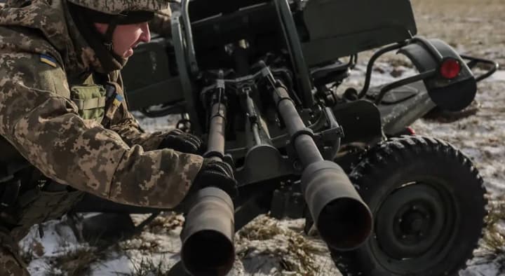 Ukraine calls on Britain to scale up investments in arms production