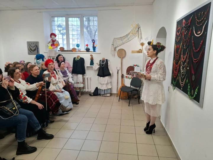 “Corals for a beauty": a unique exhibition of Ukrainian beads takes place in Brovary
