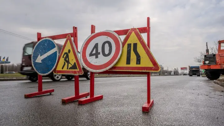 У Києві міст біля метро "Дарниця" закриють на реконструкцію майже на рік 