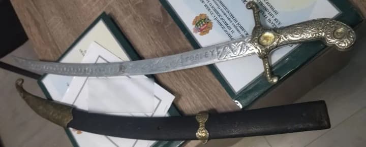З України в Румунію намагались вивезти старовинну турецьку шаблю