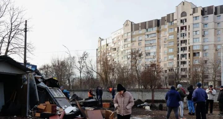 Помощь после ракетной атаки по Киеву: за поврежденное жилье можно получить компенсацию