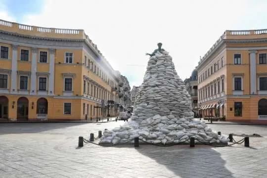 В Одесі пролунав вибух на тлі балістичної загрози