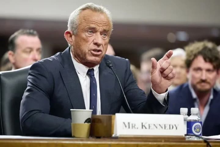 Сенат США затвердив Кеннеді-молодшого міністром охорони здоров'я попри критику