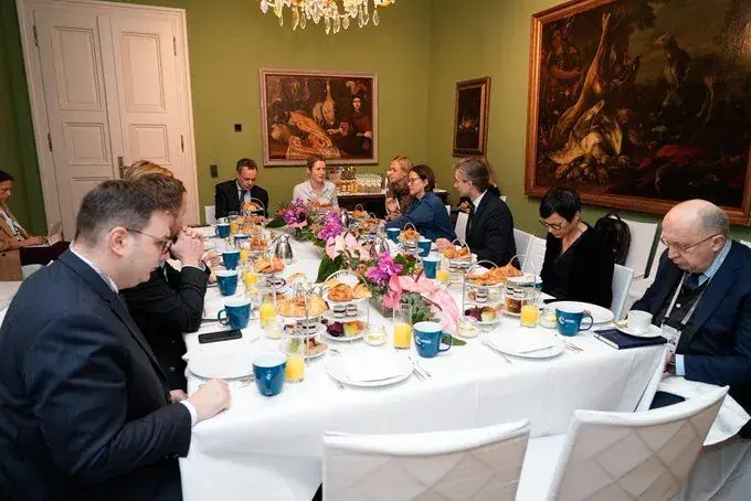 Міністри країн ЄС терміново зібралися у Мюнхені після резонансної промови віцепрезидента США