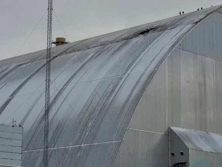 Extinguishing operations after Russian drone strike at Chornobyl NPP suspended: what's going on