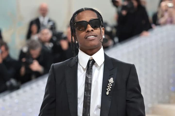 A$AP Rocky оправдали по делу о стрельбе: рэпер поблагодарил присяжных за "спасение жизни"