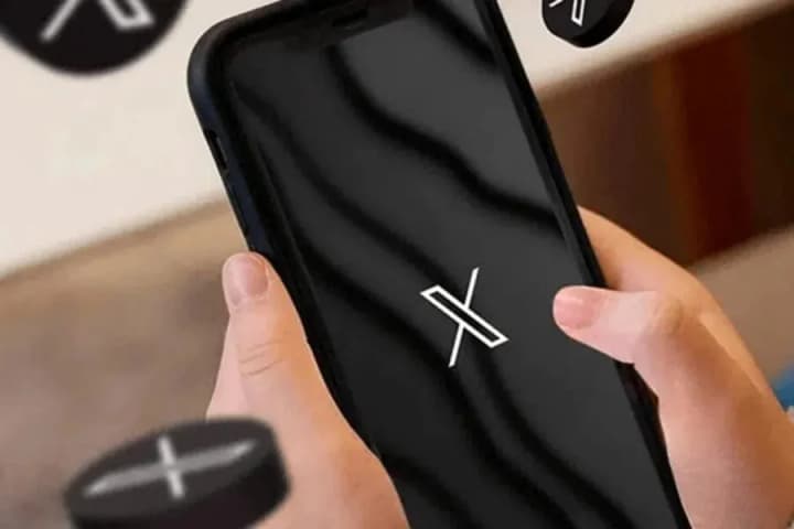 Компания X ведет переговоры с инвесторами по раунду финансирования на 44 млрд долларов