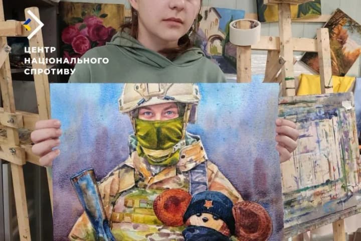 Пропаганда в школах на ВОТ: дети вынуждены рисовать «героев» оккупантов и изучать фальшивую историю