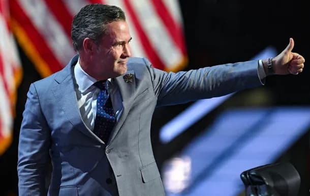 Trump's national security adviser called the head of the White House a "president of peace"