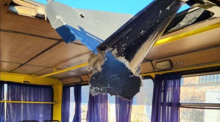 Invaders hit a shuttle bus in Kherson with a drone again: there are victims