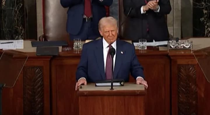 "Америка возвращается" - Трамп во время выступления в Конгрессе