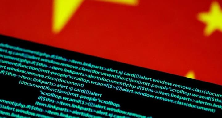 Фахівця з кібербезпеки військової розвідки США звинувачують у спробі передати секретні дані іноземній державі - ABC News