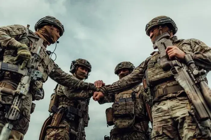 Добровольці, що приєдналися до програми "Контракт 18-24", вже отримали перші виплати