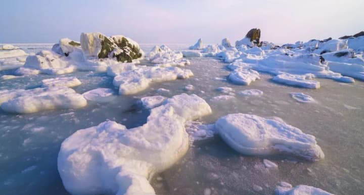 In Kharkiv region, three people fell through the ice in one day: one did not survive