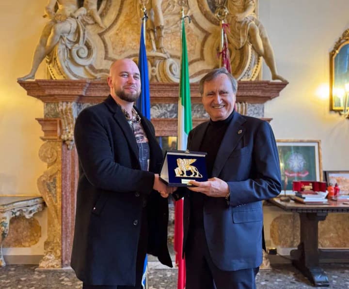The Mayor of Venice awarded a Ukrainian who saved the life of a man wounded with a knife