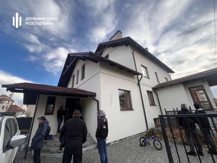 ДБР проводить обшуки у заступника голови ВККС через справу екссудді Тандира