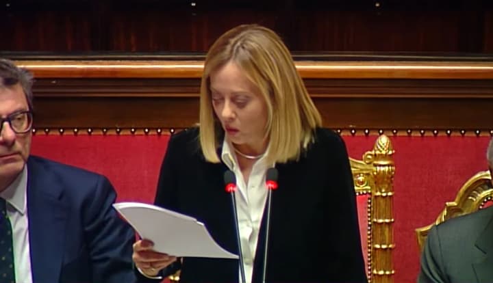 Мелони: отправка войск, как предлагают Британия и Франция, "неэффективный вариант", вместо этого есть механизм со статьей 5 НАТО