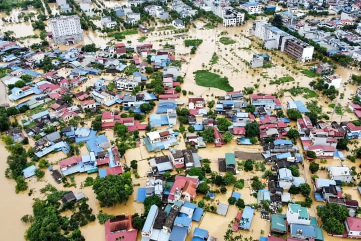 Extreme weather in 2024 led to the largest displacement of people