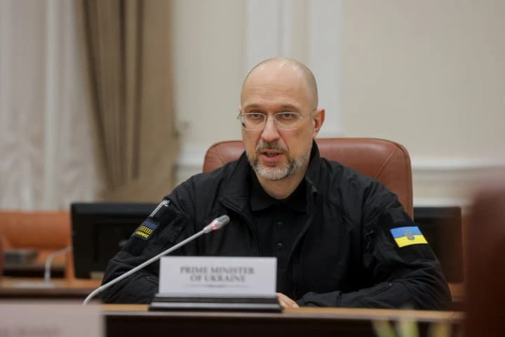 Украинцы с сегодняшнего дня смогут подать шесть новых типов заявлений в Международный реестр ущерба через "Дію" - Шмыгаль