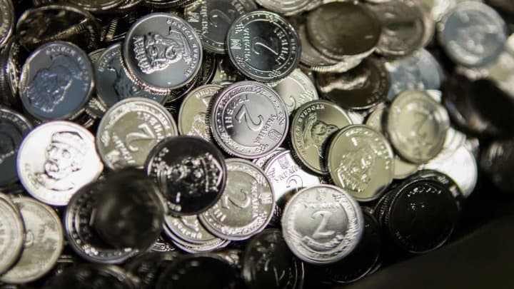 В НБУ пояснили, навіщо потрібна зміна дизайну монет 1 і 2 гривні 