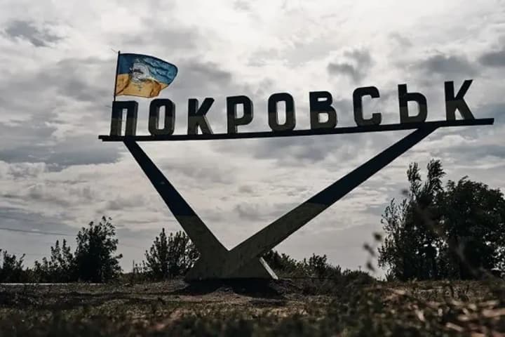 Президент: Покровск под нашим контролем, и мы немного оттесняем рф назад