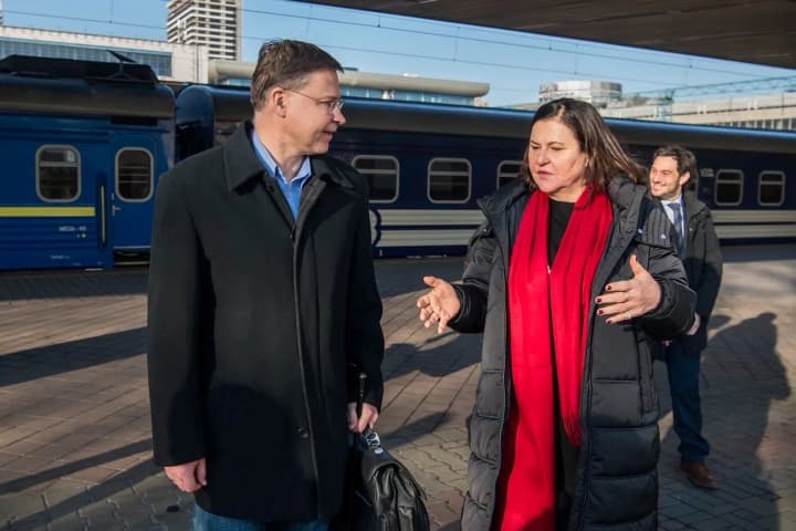 European Commissioner Dombrovskis arrived in Kyiv