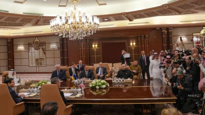 Делегації України і США зустрінуться сьогодні ввечері в Ер-Ріяді - Reuters 