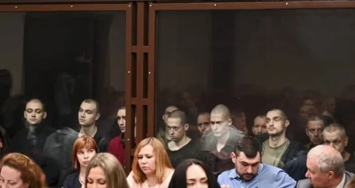 У росії 23 бійців "Азову" засудили до довгих термінів ув'язнення