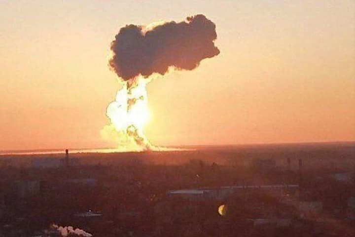 ВСУ уничтожили 96 ракет и запасы топлива врага на аэродроме "Энгельс-2"