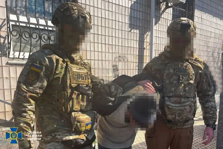 СБУ задержала агента фсб, готовившего подрыв возле ТЦК в Херсоне