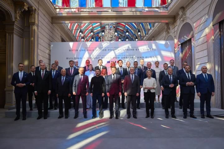 “Coalition of the Willing” Summit in Paris: What the Leaders of the Countries Agreed On