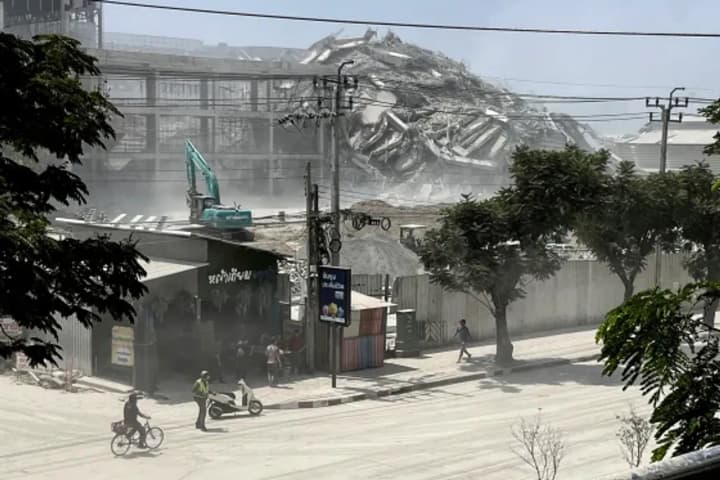 Бангкок содрогнулся от мощного землетрясения магнитудой 7,7 балла
