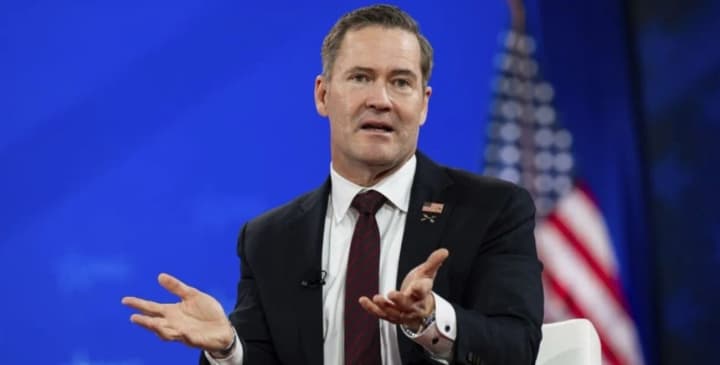 Трамп розчарований Волцом? Нові деталі навколо скандалу з Signal у США