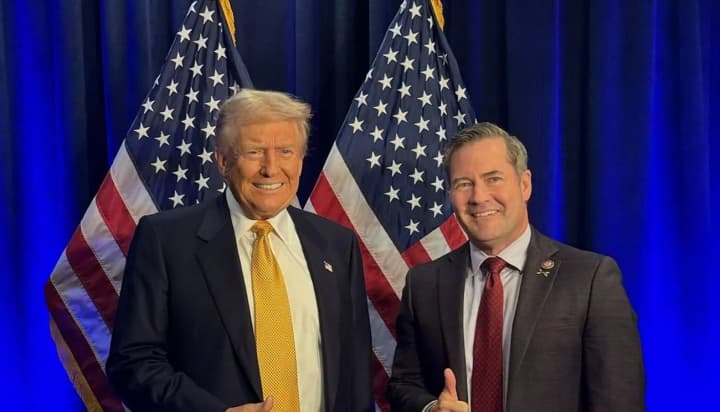 Трамп заявив, що не буде нікого звільняти через витік у чаті Signal