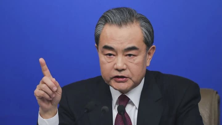 Глава МИД Китая: первые сигналы сближения США и рф важны для мира