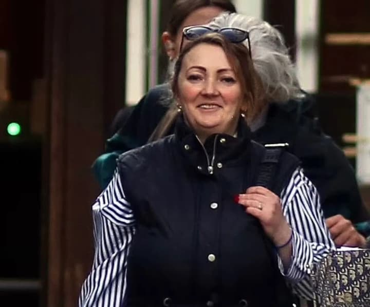 "Why should I leave?" Ukrainian woman does not want to leave the house she inherited from a London collector