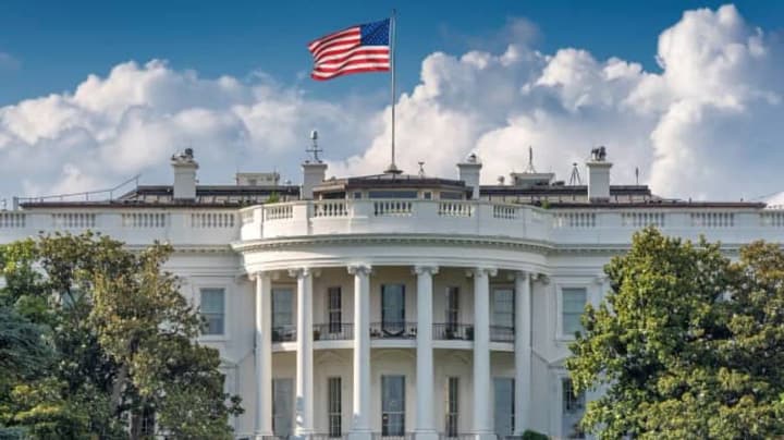 Трамп оголосив надзвичайний стан для зміцнення економіки США