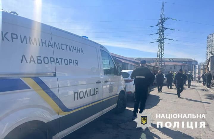 У Києві на ринку стався вибух: поліція повідомила про двох загиблих