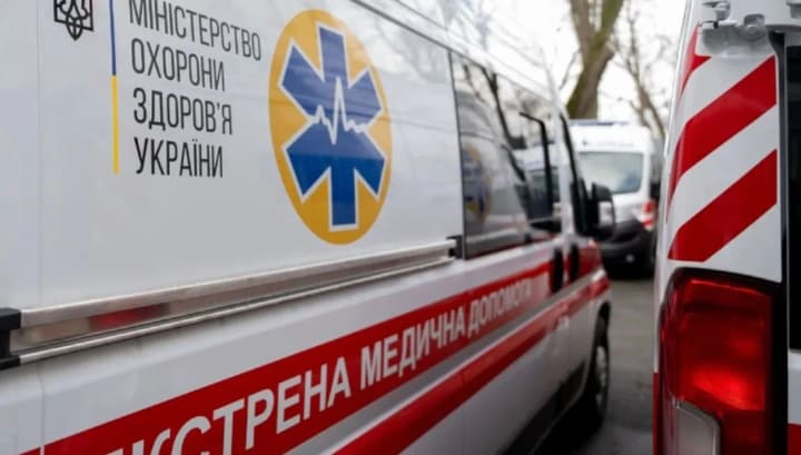 Another explosion in Kyiv: a man found an unknown object, it detonated when he touched it