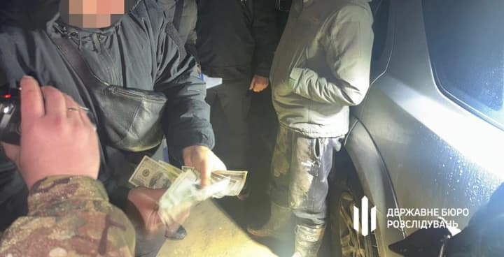 Намагались переправити ухилянтів за кордон: на Івано-Франківщині затримали лісника зі спільником