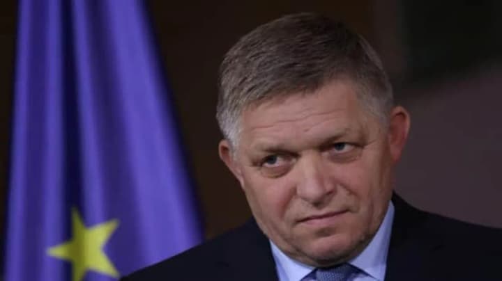 Фіцо порівняв дипломатів ЄС з дітьми через їх відсутність на заході до дня визволення Братислави