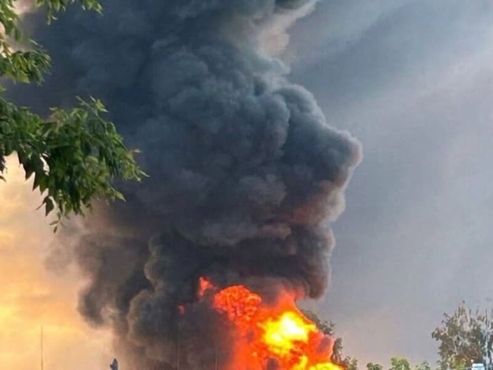 Дроны СБУ ударили по крупному заводу "Промсинтез" в рф, который производит взрывчатку