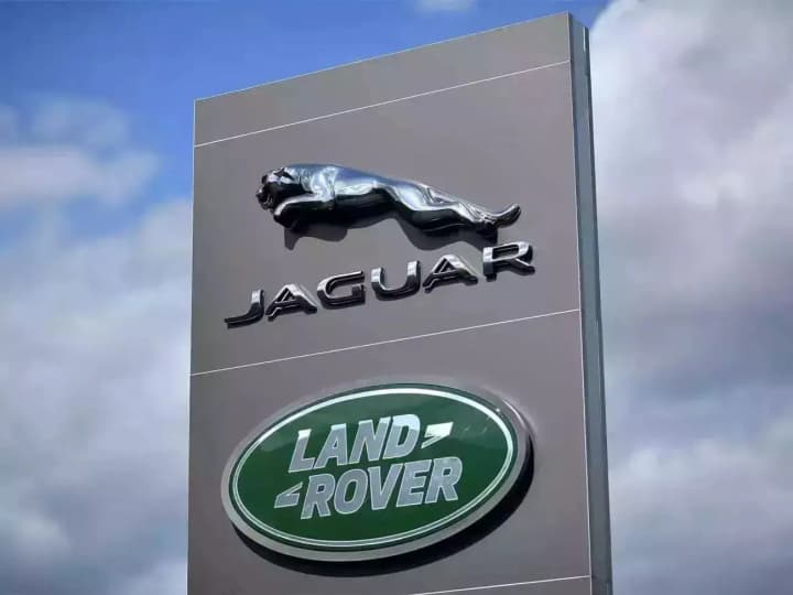 Jaguar Land Rover suspends deliveries to the USA due to Trump's tariffs