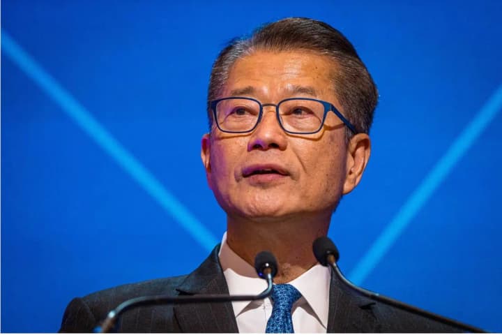 Гонконг попереджає: мита США загрожують глобальній економіці